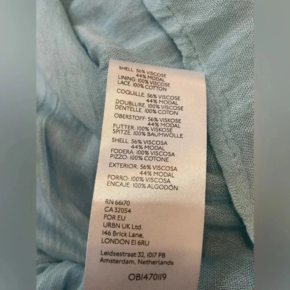 💙 URBAN OUTFITTERS Georgia Tiered Floral Loose Strappy Back Dress Medium‎ NWT - Picture 7 of 7